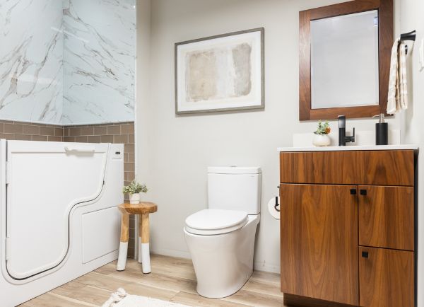 Italia Marble Shower with Walk-in Tub Photo