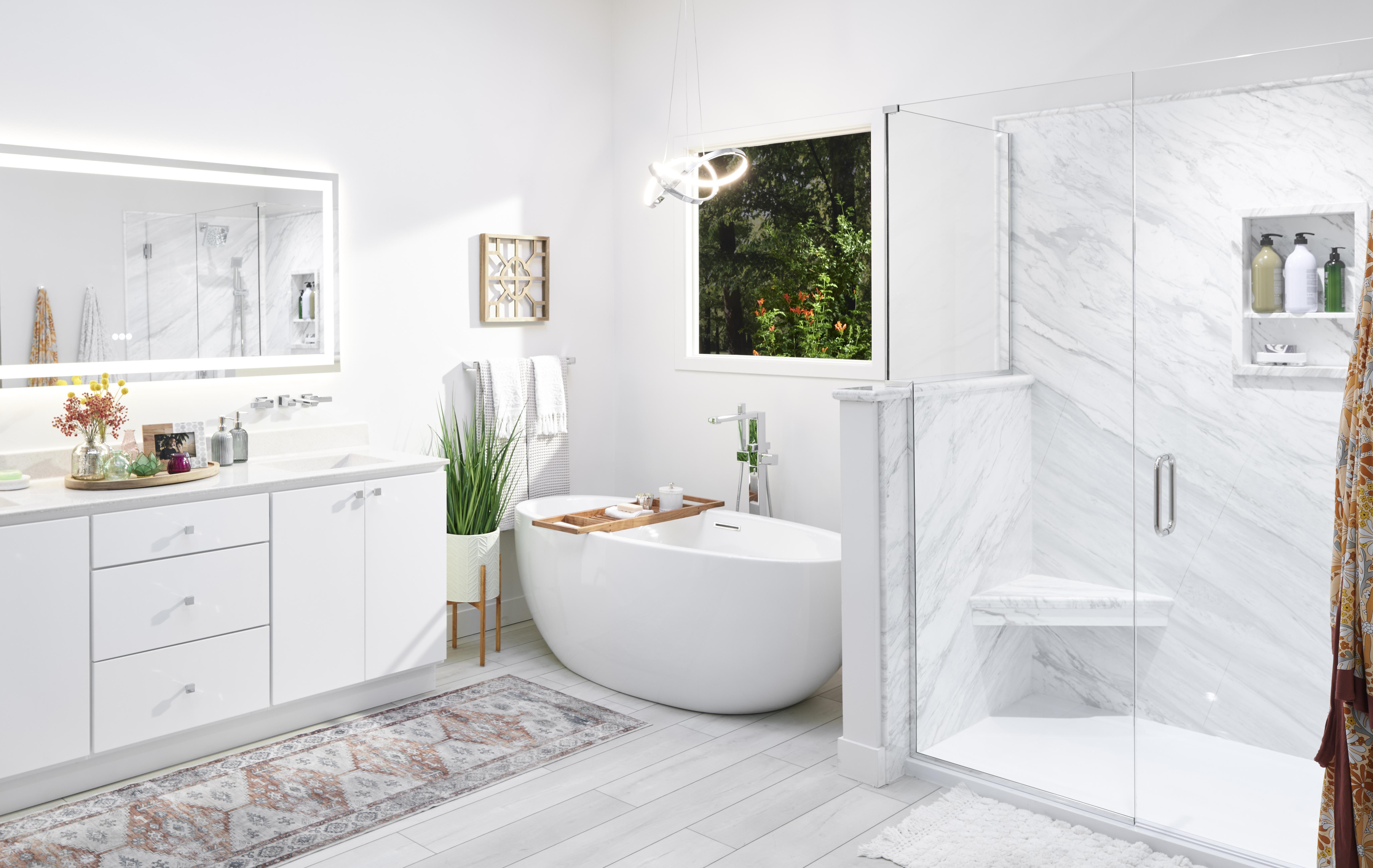 Volakas Contemporary Bathroom with Freestanding Tub Photo